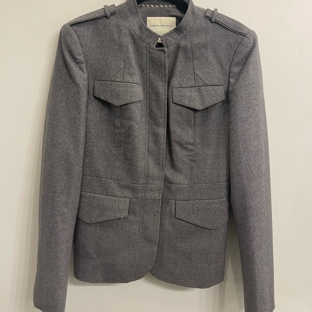 Banana Republic Grey Structured Blazer - Size 10 Tall